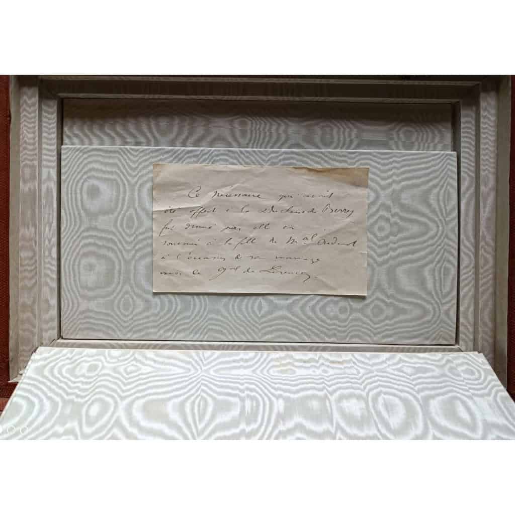 NECESSAIRE DE DAME, CADEAU DE LA DUCHESSE DE BERRY | Biron NECESSAIRE DE DAME, CADEAU DE LA DUCHESSE DE BERRY 