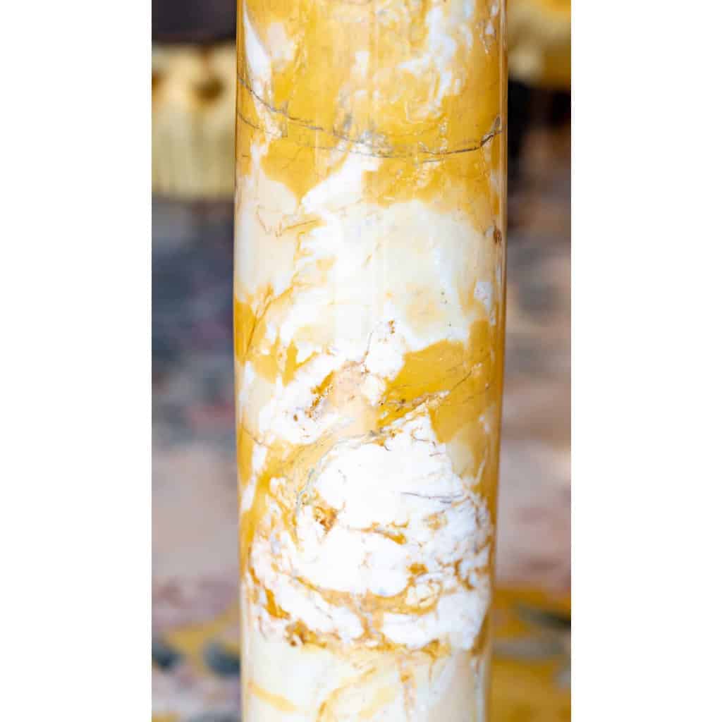 Paire de colonnes en marbre jaune de Sienne