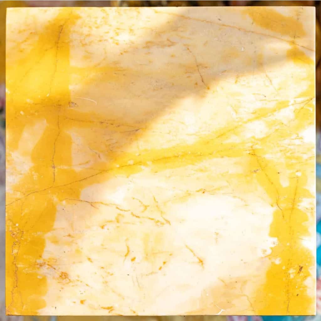 Paire de colonnes en marbre jaune de Sienne