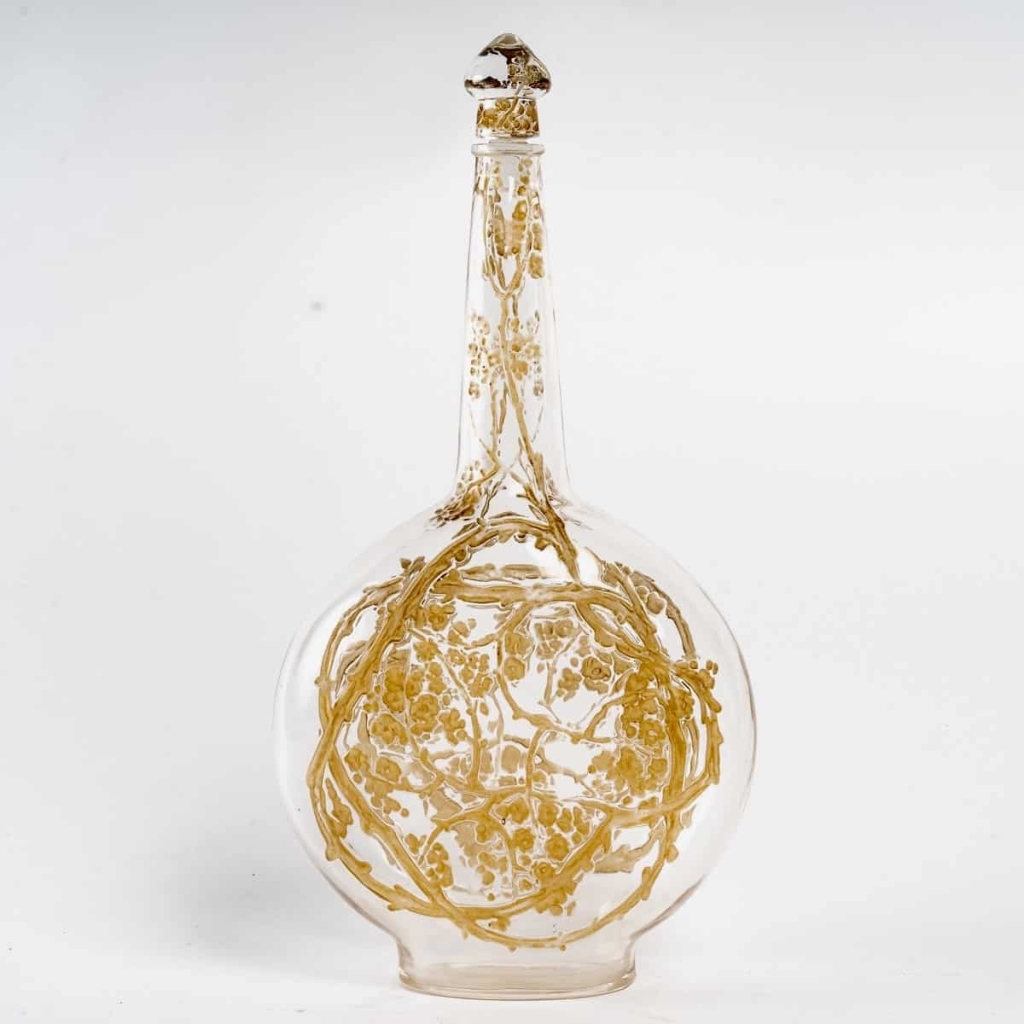 Carafe « Aubépines » verre blanc patiné sépia de René LALIQUE 7