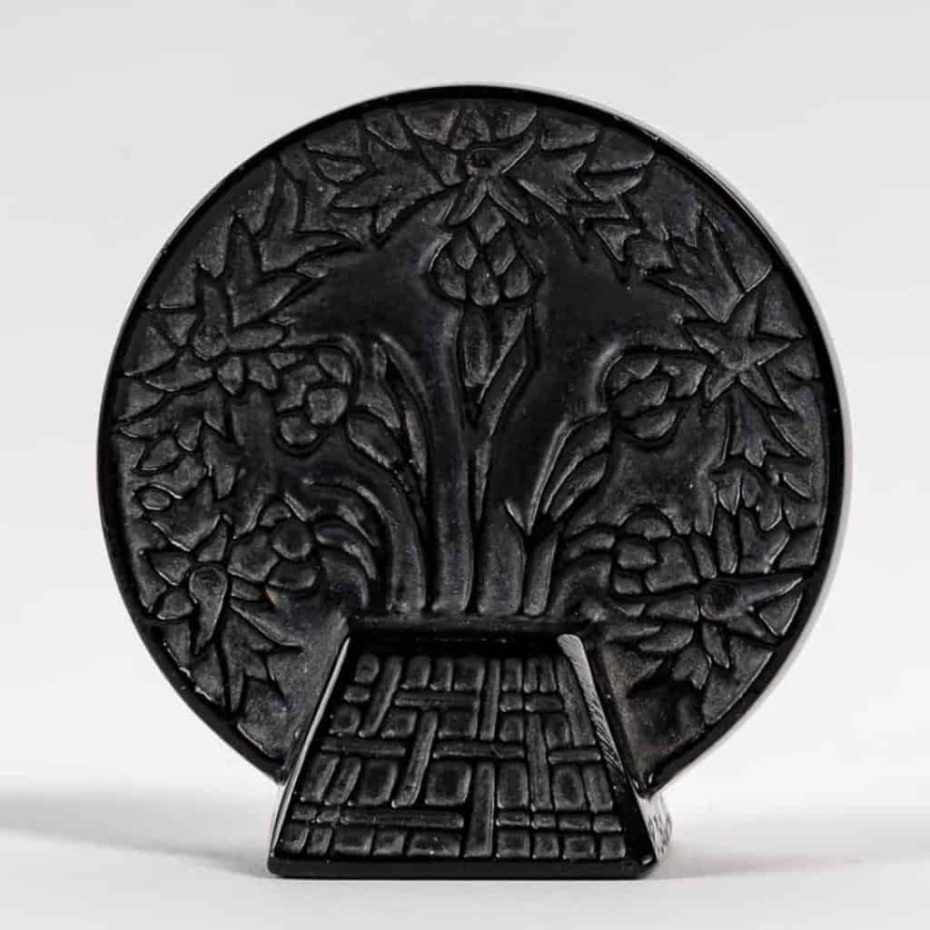 René Lalique : 1912 cachet « Bleuets » en verre teinté Noir | Biron René Lalique : 1912 cachet « Bleuets » en verre teinté Noir