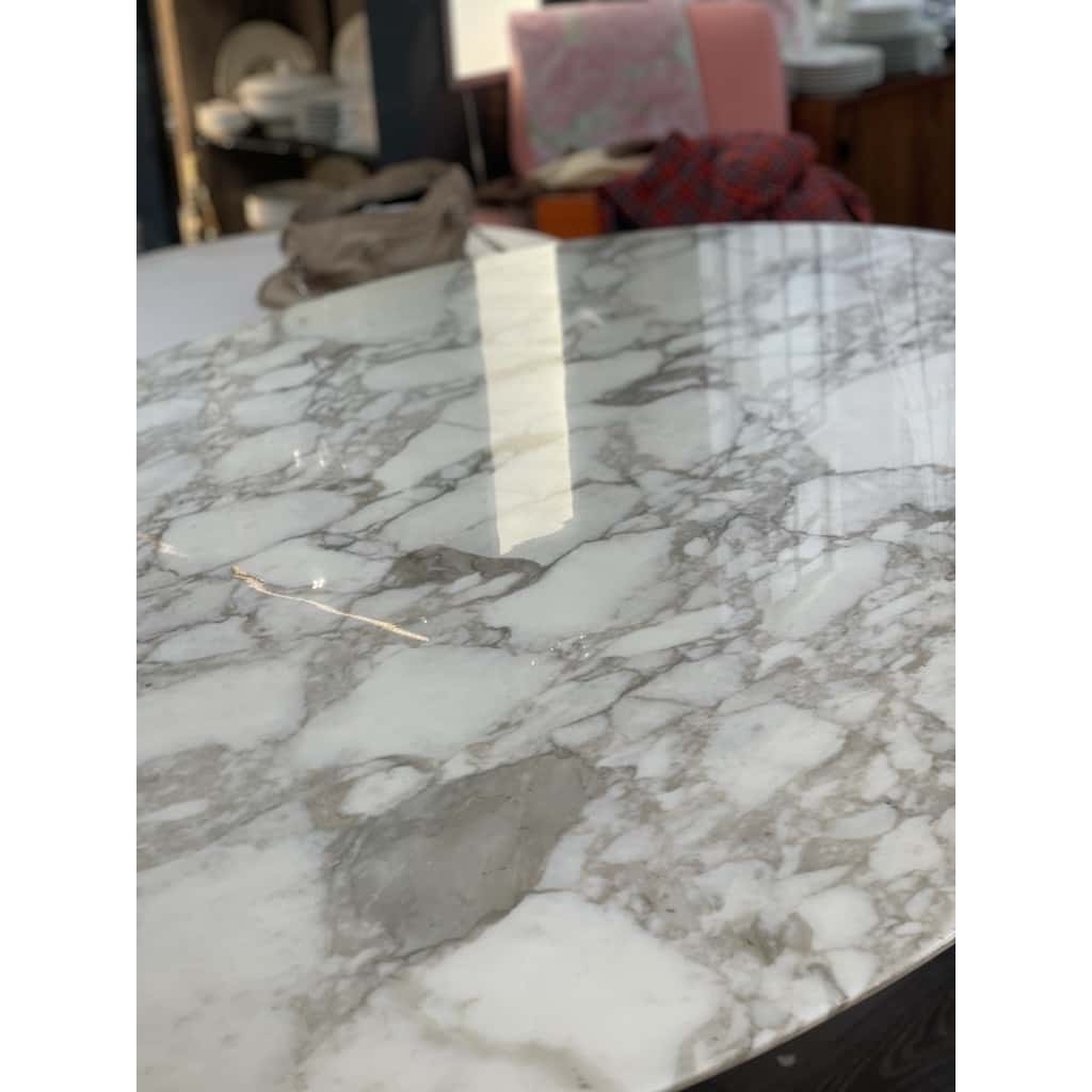 Florence KNOLL (1917-2019) : Table de salle à manger à plateau ovalisé | Biron Florence KNOLL (1917-2019) : Table de salle à manger à plateau ovalisé