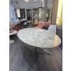 Florence KNOLL (1917-2019) : Table de salle à manger à plateau ovalisé | Biron Florence KNOLL (1917-2019) : Table de salle à manger à plateau ovalisé