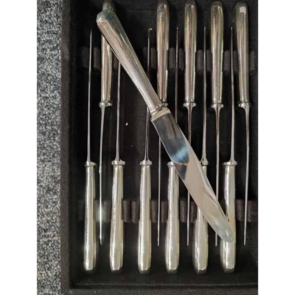 Christofle – modèle « America » ménagère 105 pièces | Biron Christofle - modèle "America" ménagère 105 pièces
