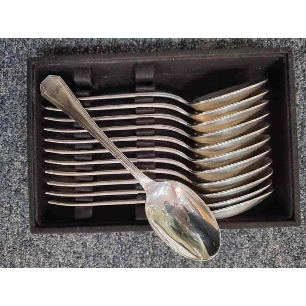 Christofle – modèle « America » ménagère 105 pièces | Biron Christofle - modèle "America" ménagère 105 pièces