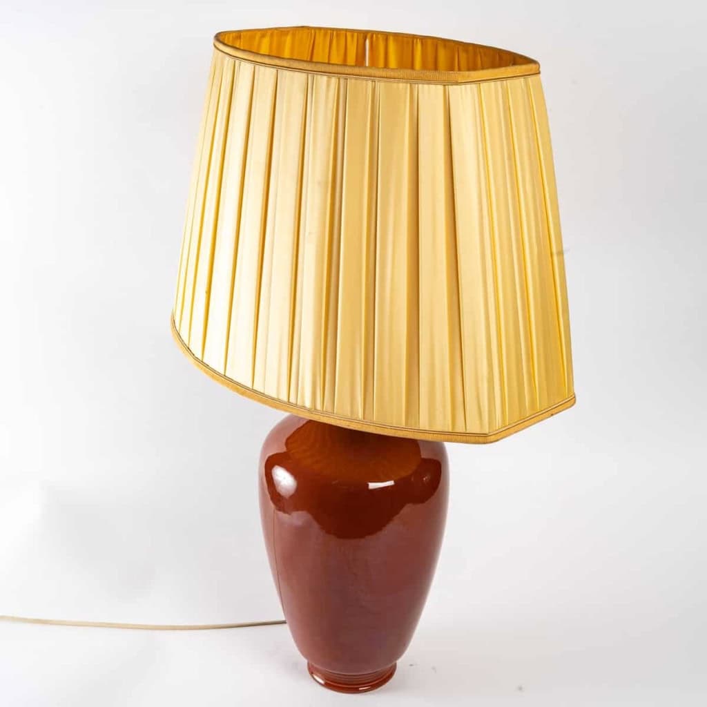 Lampe en porcelaine de couleur sang de boeuf, XXème siècle | Biron Lampe en porcelaine de couleur sang de boeuf, XXème siècle