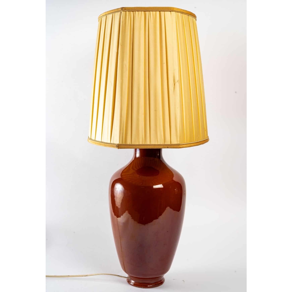 Lampe en porcelaine de couleur sang de boeuf, XXème siècle | Biron Lampe en porcelaine de couleur sang de boeuf, XXème siècle