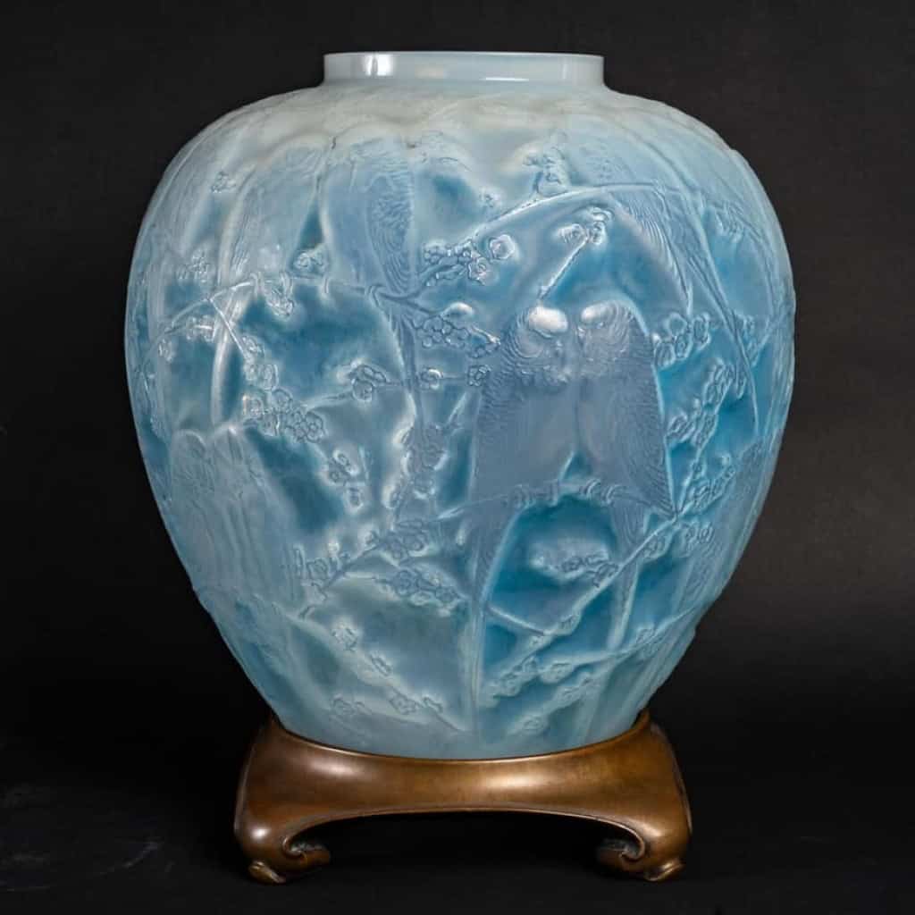 René Lalique 1919 – Vase Perruches Opalescent | Biron René Lalique 1919 - Vase Perruches Opalescent