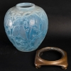 René Lalique 1919 – Vase Perruches Opalescent | Biron René Lalique 1919 - Vase Perruches Opalescent