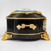 Boîte à bijoux en ébène noire et plaque de Sèvres d’époque XIXème siècle | Biron Boîte à bijoux en ébène noire et plaque de Sèvres d'époque XIXème siècle