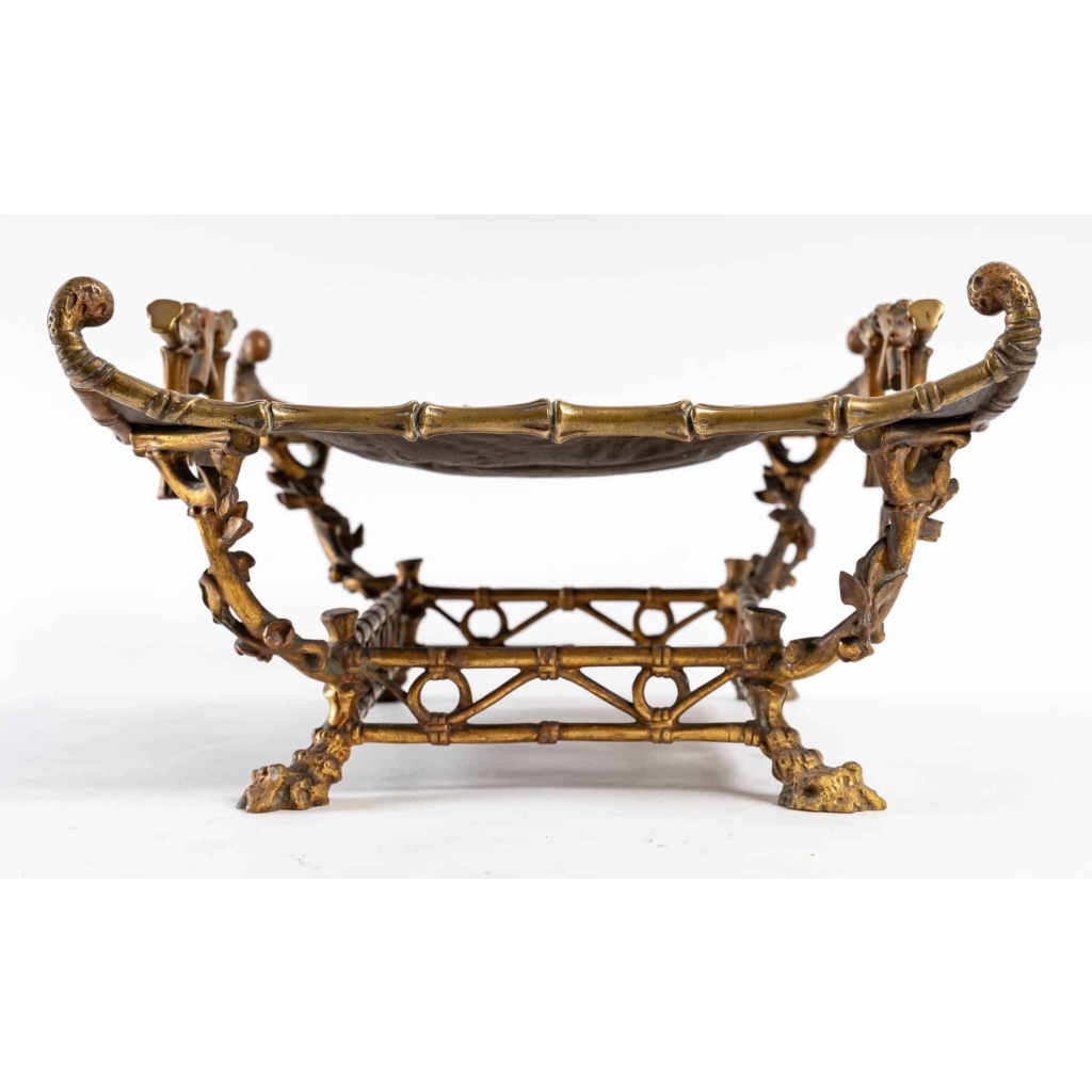 Coupe en bronze doré japonisante, XIXème sièce | Biron Coupe en bronze doré japonisante, XIXème sièce