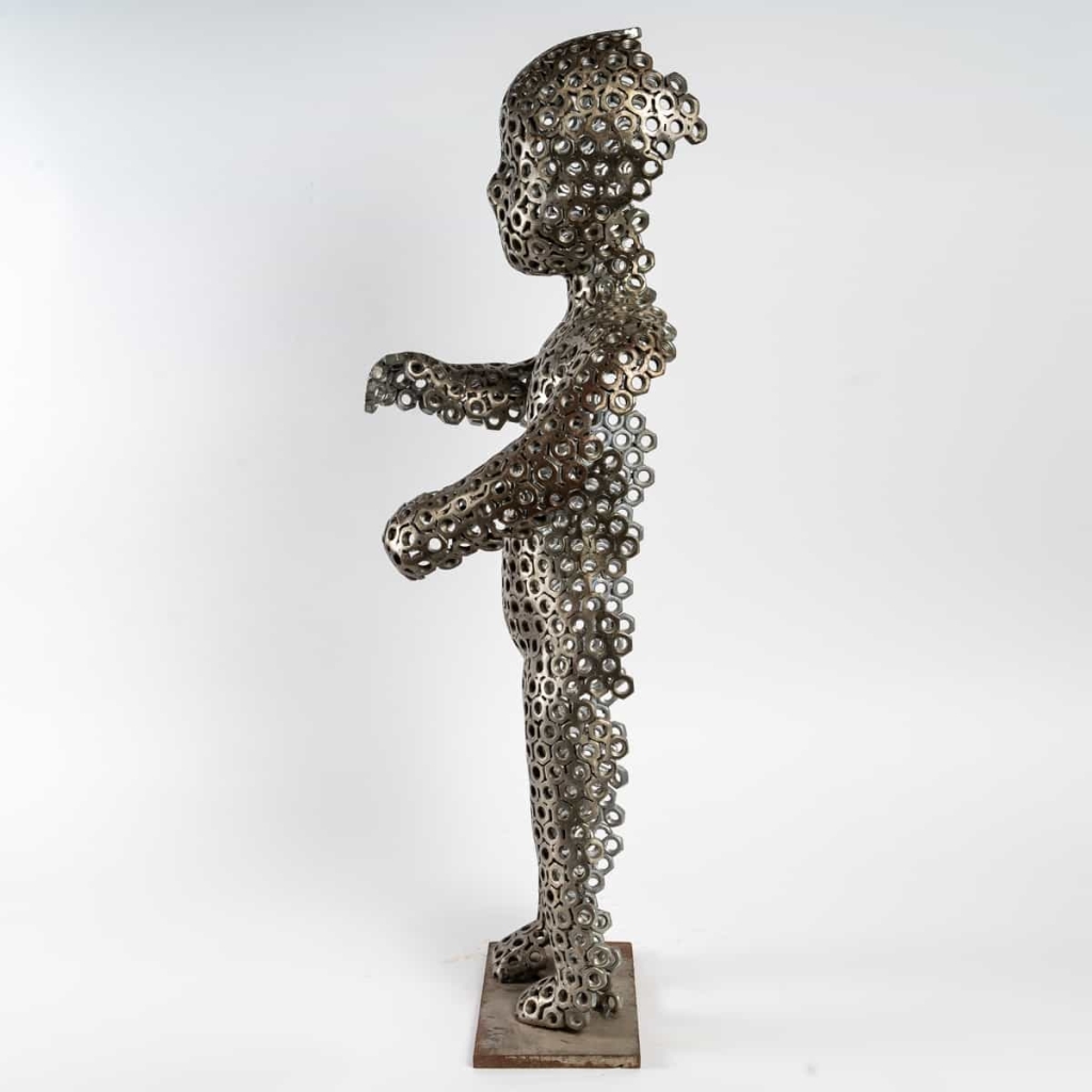 Sculpture en boulon d’un enfant | Biron Sculpture en boulon d'un enfant