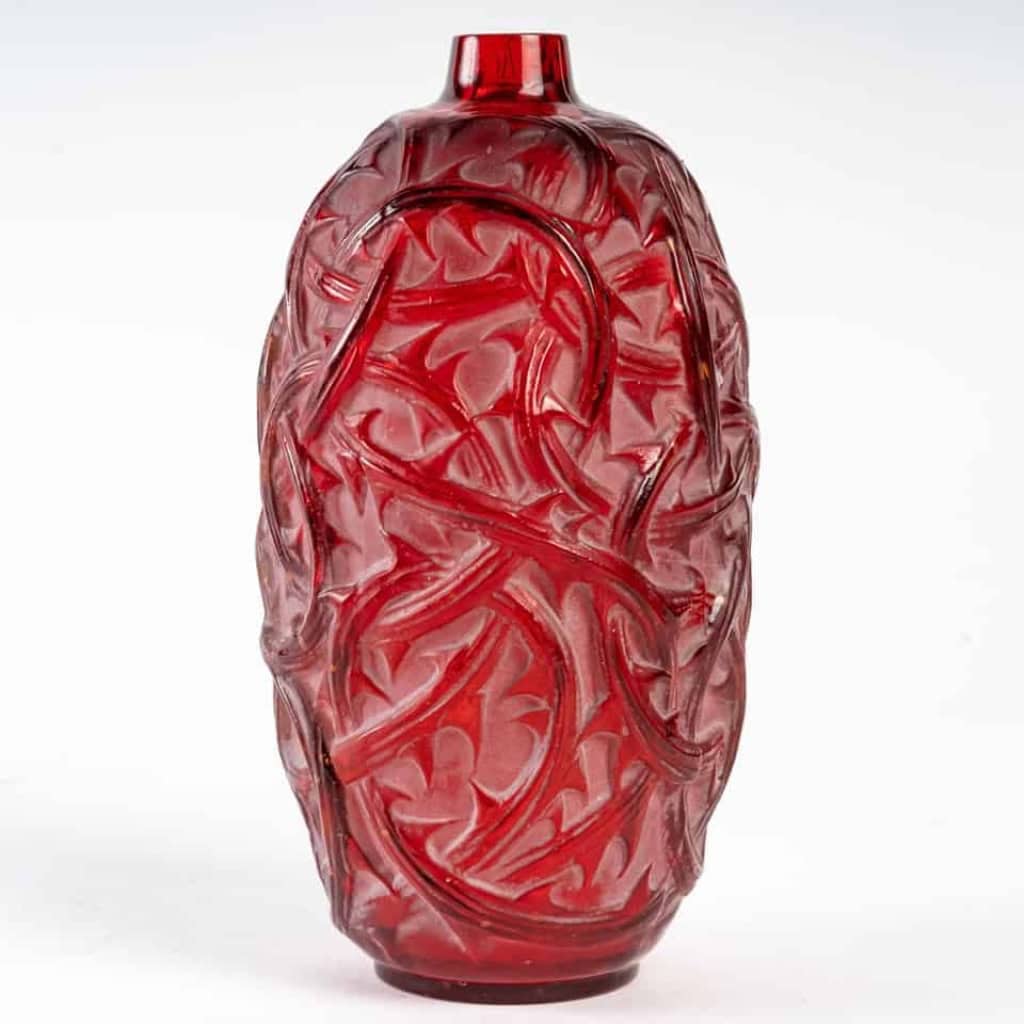 René Lalique : 1921 Vase « Ronce » teinté rouge | Biron René Lalique : 1921 Vase « Ronce » teinté rouge