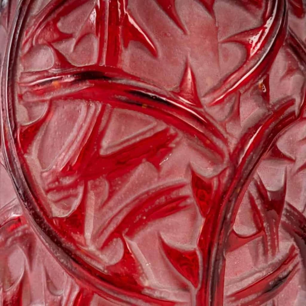 René Lalique : 1921 Vase « Ronce » teinté rouge | Biron René Lalique : 1921 Vase « Ronce » teinté rouge