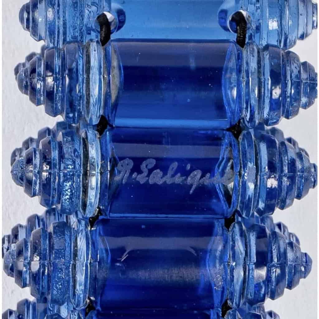 Bracelet Art Déco « Renaissance » verre bleu saphir de René LALIQUE | Biron Bracelet Art Déco "Renaissance" verre bleu saphir de René LALIQUE