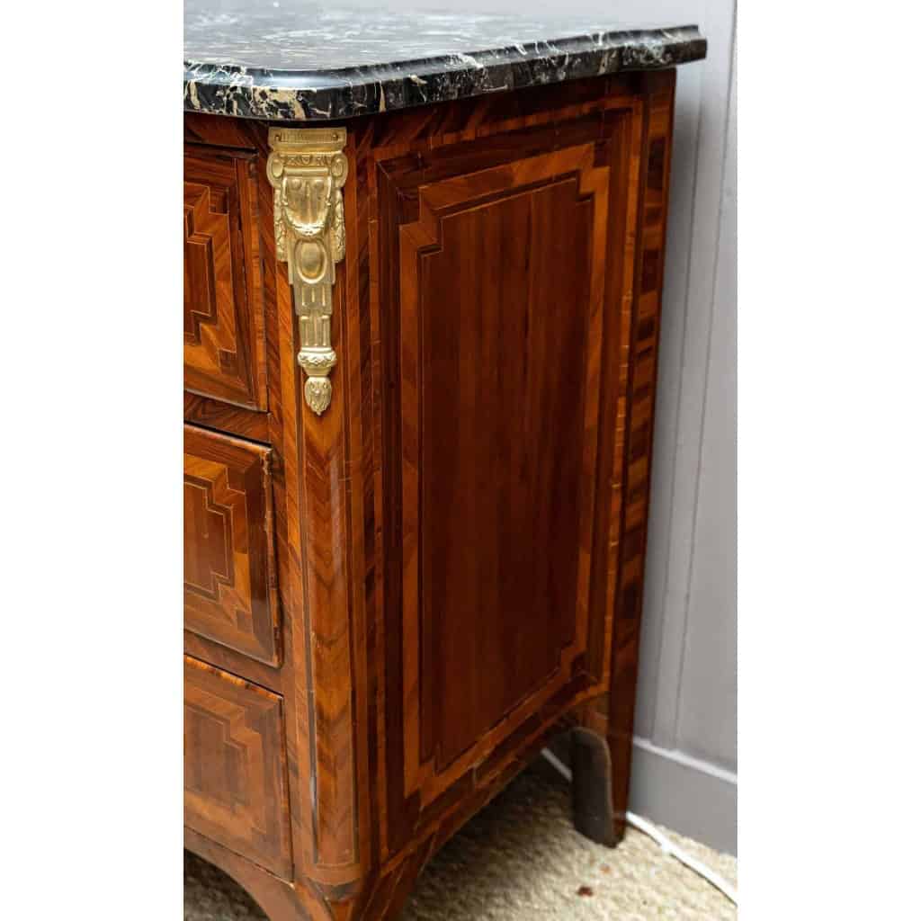 Commode d'époque Transition