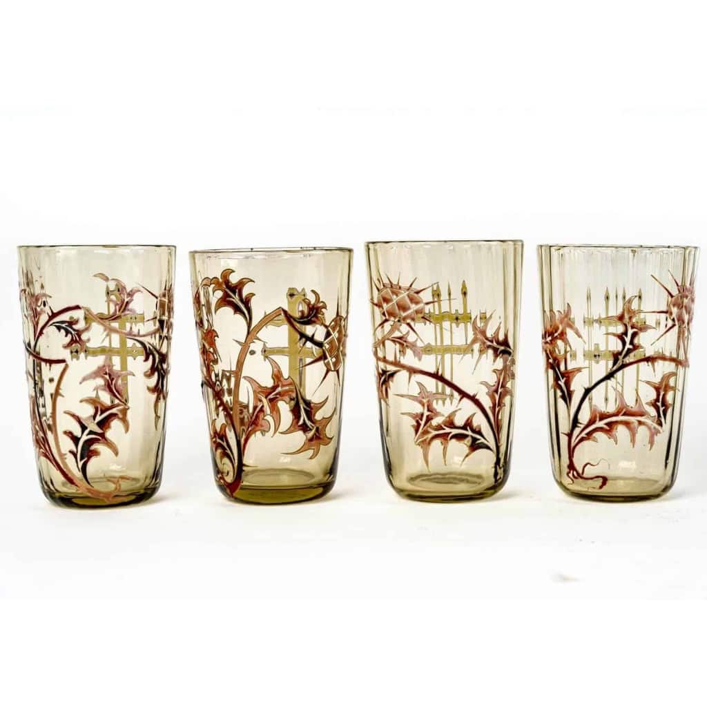  Service à Orangeade « Chardons » verre jaune émaillé à décor de chardons d’Emile GALLE | Biron  Service à Orangeade "Chardons" verre jaune émaillé à décor de chardons d'Emile GALLE