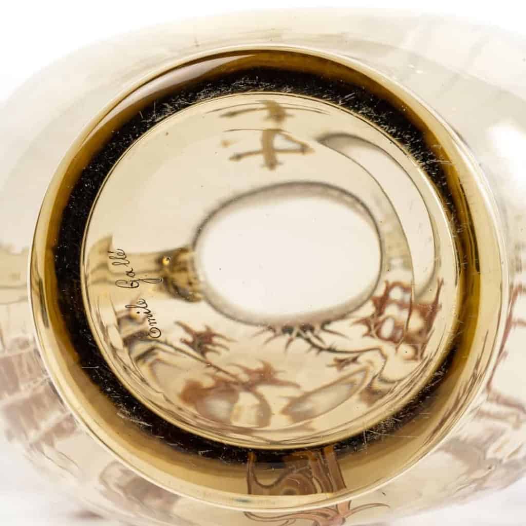  Service à Orangeade « Chardons » verre jaune émaillé à décor de chardons d’Emile GALLE | Biron  Service à Orangeade "Chardons" verre jaune émaillé à décor de chardons d'Emile GALLE