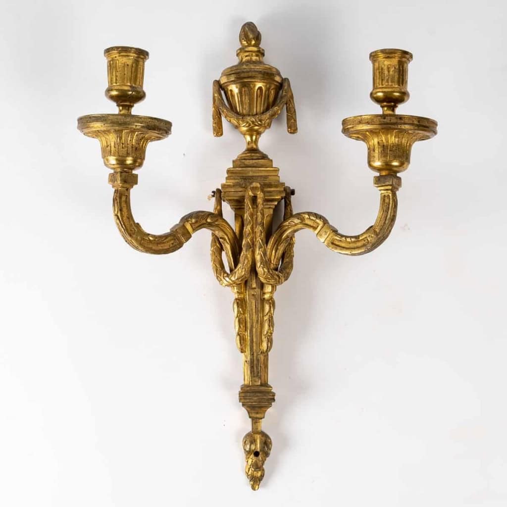 Paire d’appliques d’époque Louis XVI (1774 – 1793). | Biron Paire d'appliques d'époque Louis XVI (1774 - 1793).