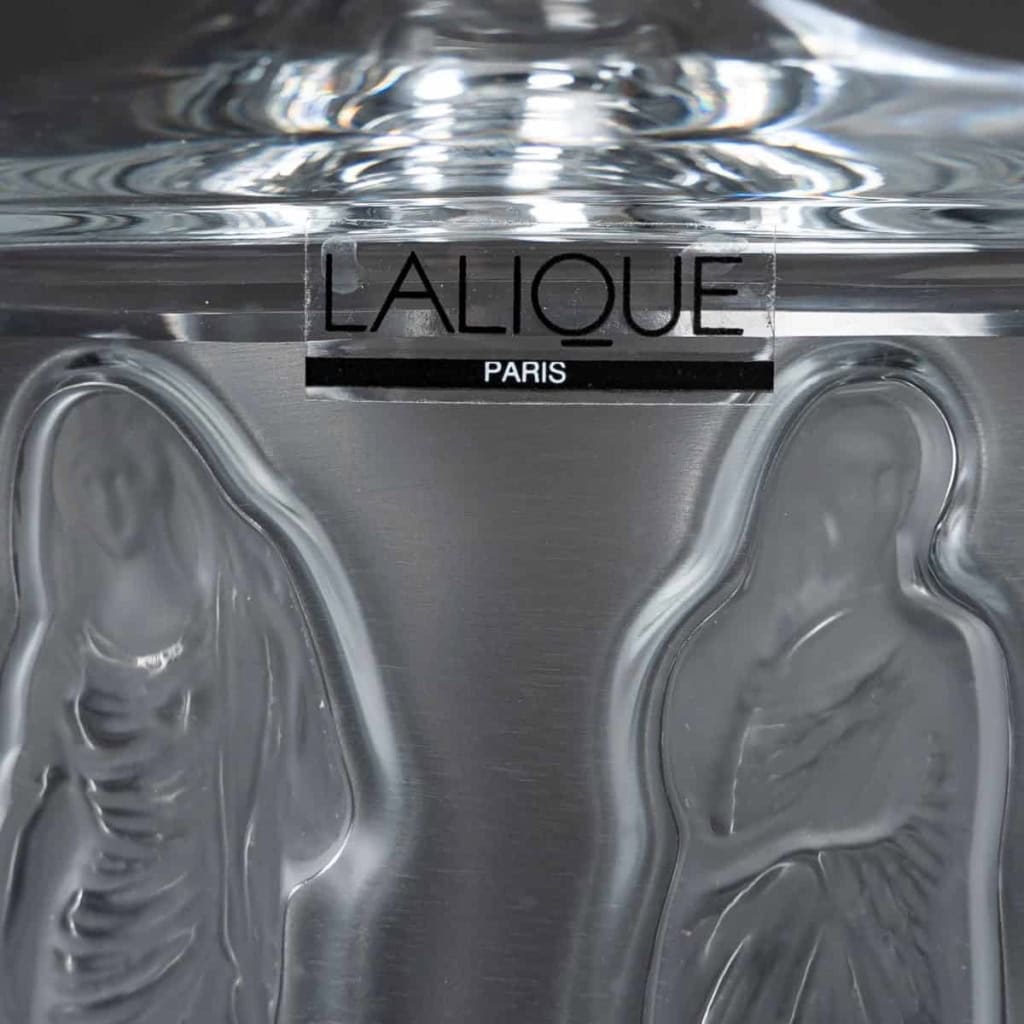 Lalique France, Carafe à Whisky Modèle « Femmes Antique » crée par Marc Lalique | Biron Lalique France, Carafe à Whisky Modèle "Femmes Antique" crée par Marc Lalique