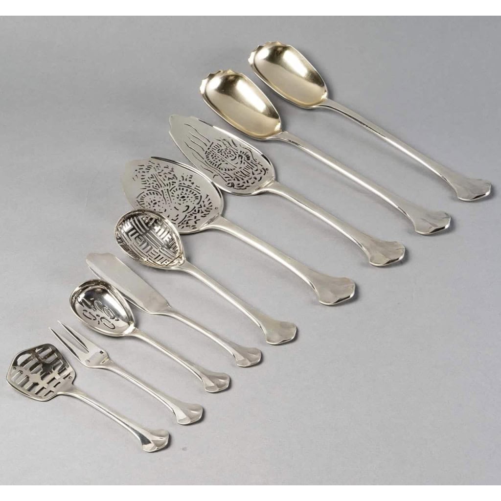 Ménagère 1922 argent massif et ébène de Jean E. PUIFORCAT – 129 Pièces | Biron Ménagère 1922 argent massif et ébène de Jean E. PUIFORCAT - 129 Pièces