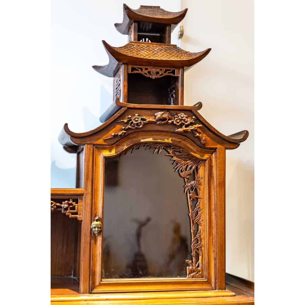Meuble pagode en bois de fer | Biron Meuble pagode en bois de fer