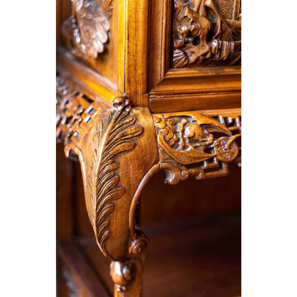 Meuble pagode en bois de fer | Biron Meuble pagode en bois de fer