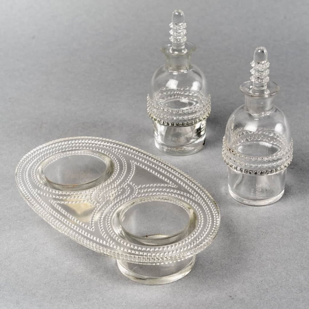 Huilier-Vinaigrier « Nippon » verre blanc de René LALIQUE | Biron Huilier-Vinaigrier "Nippon" verre blanc de René LALIQUE