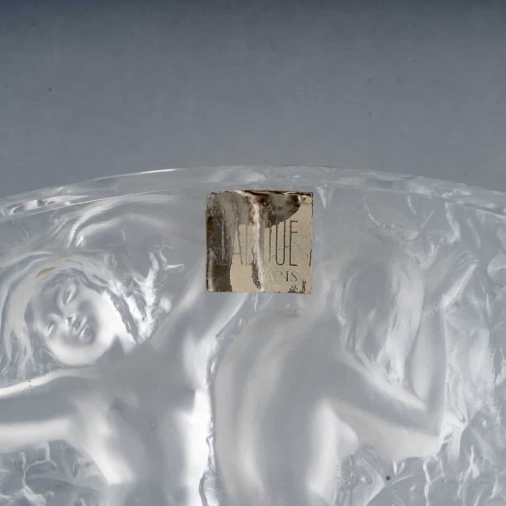 Vase Seau à Champagne « Ganymède » en cristal blanc de LALIQUE FRANCE | Biron Vase Seau à Champagne "Ganymède" en cristal blanc de LALIQUE FRANCE