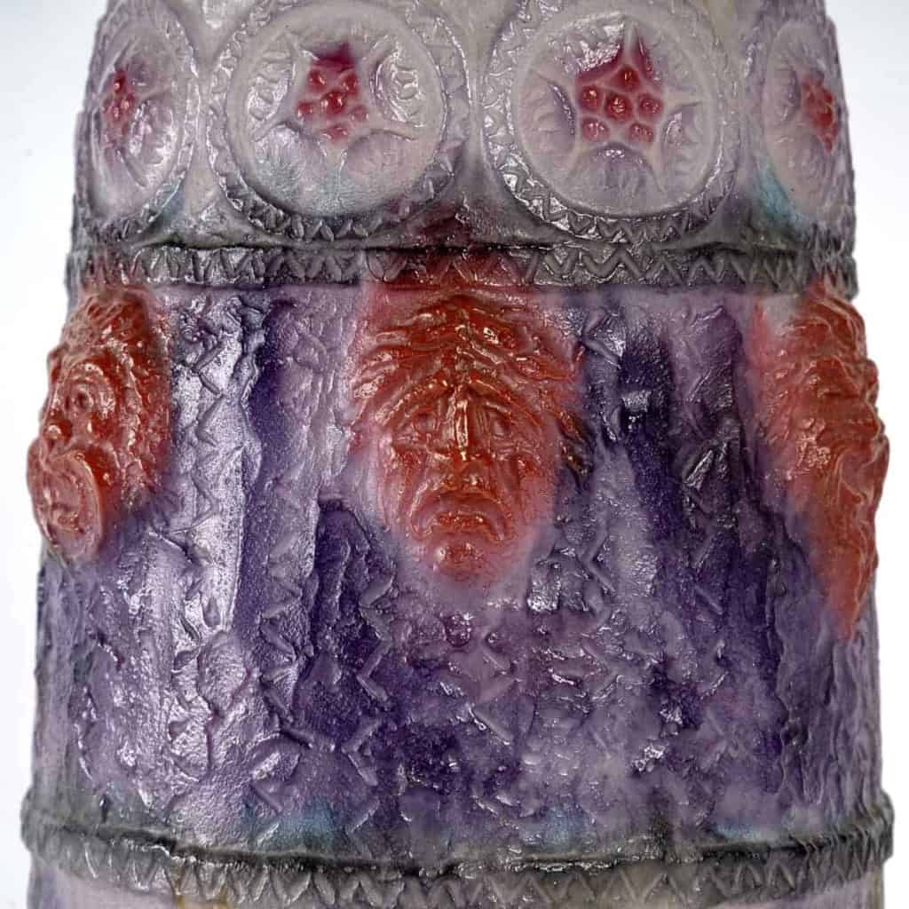 Vase « Tragi-Comique » pâte de verre de Gabriel ARGY-ROUSSEAU | Biron Vase "Tragi-Comique" pâte de verre de Gabriel ARGY-ROUSSEAU