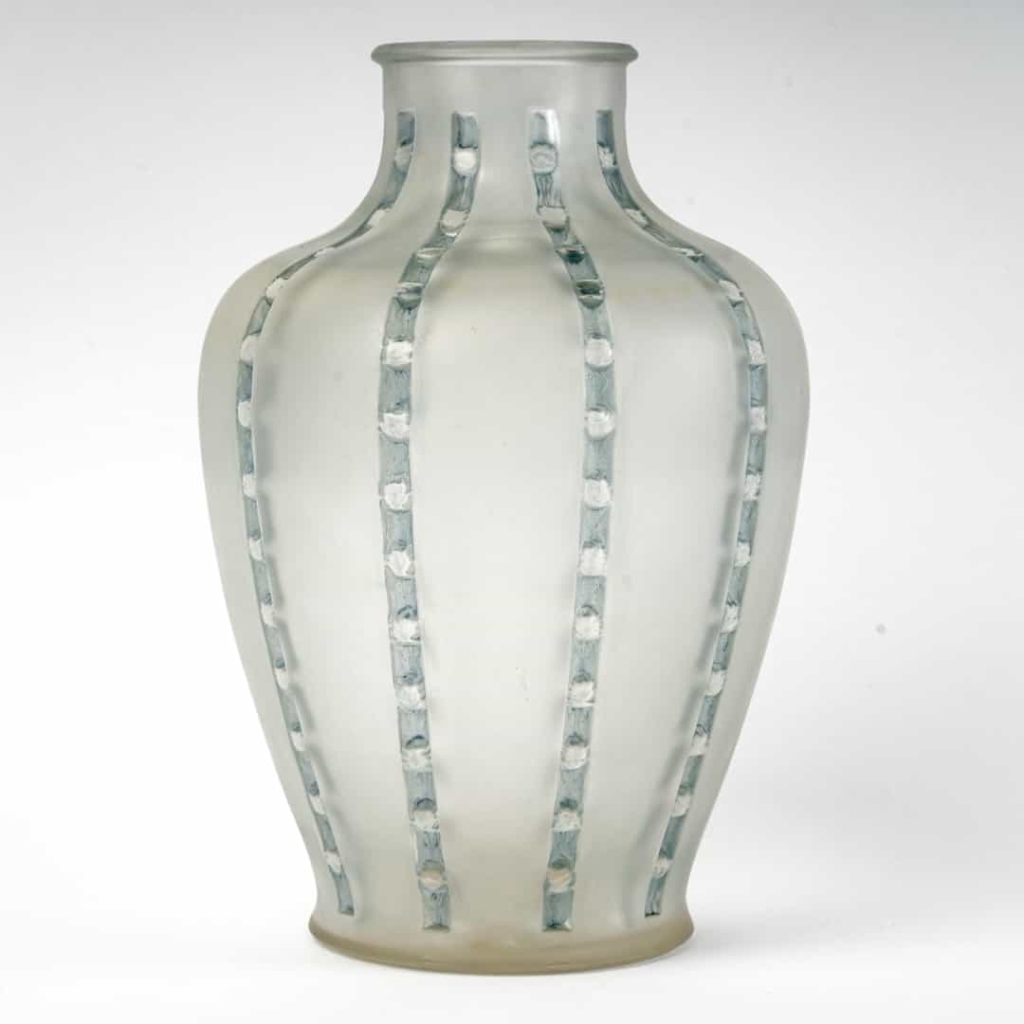Vase « Bandes De Roses » verre blanc patiné bleu | Biron Vase "Bandes De Roses" verre blanc patiné bleu