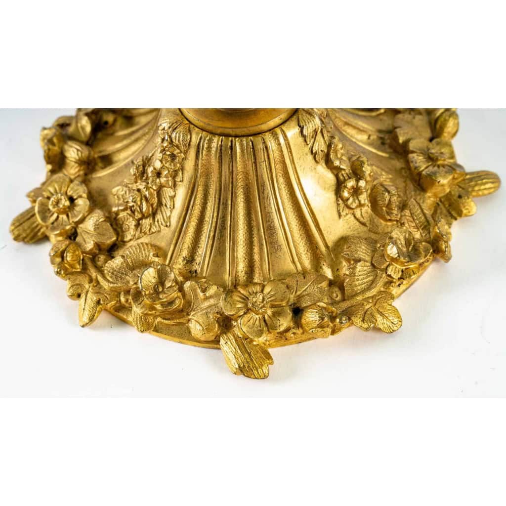 Paire de coupes en opaline vert et base en bronze doré fin XIXème siècle | Biron Paire de coupes en opaline vert et base en bronze doré fin XIXème siècle