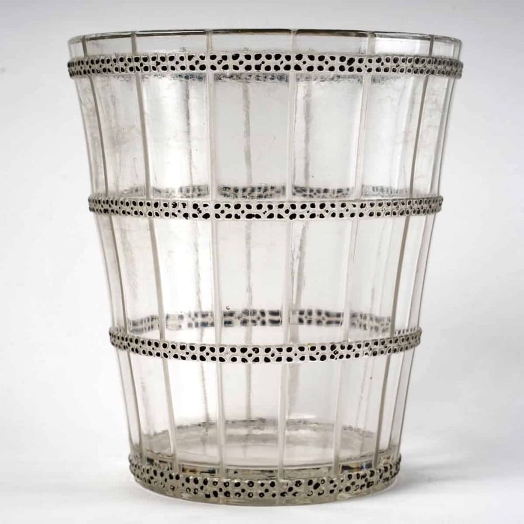 Vase « Morgan » verre blanc émaillé noir d’origine de René LALIQUE | Biron ||||||