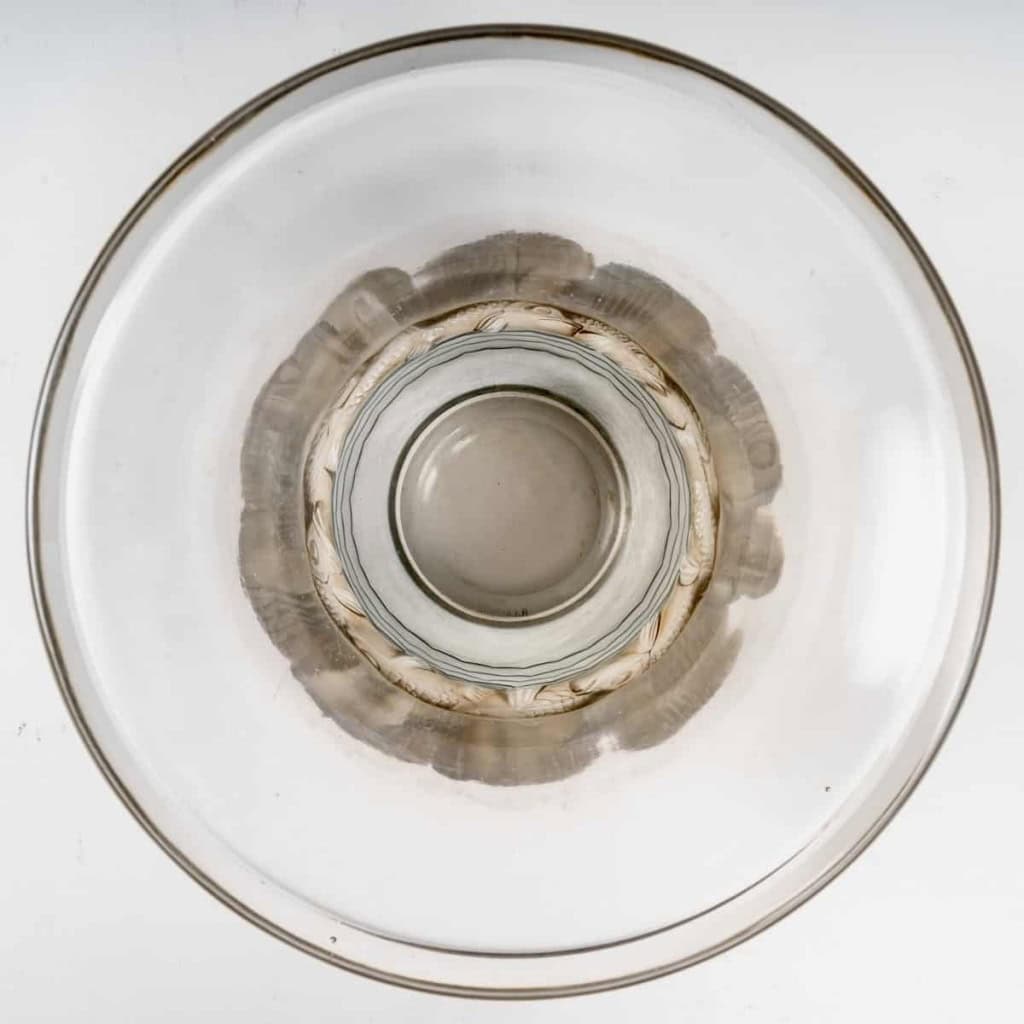 Vase « Piriac » verre blanc patiné sépia et bleu de René LALIQUE | Biron Vase « Piriac » verre blanc patiné sépia et bleu de René LALIQUE