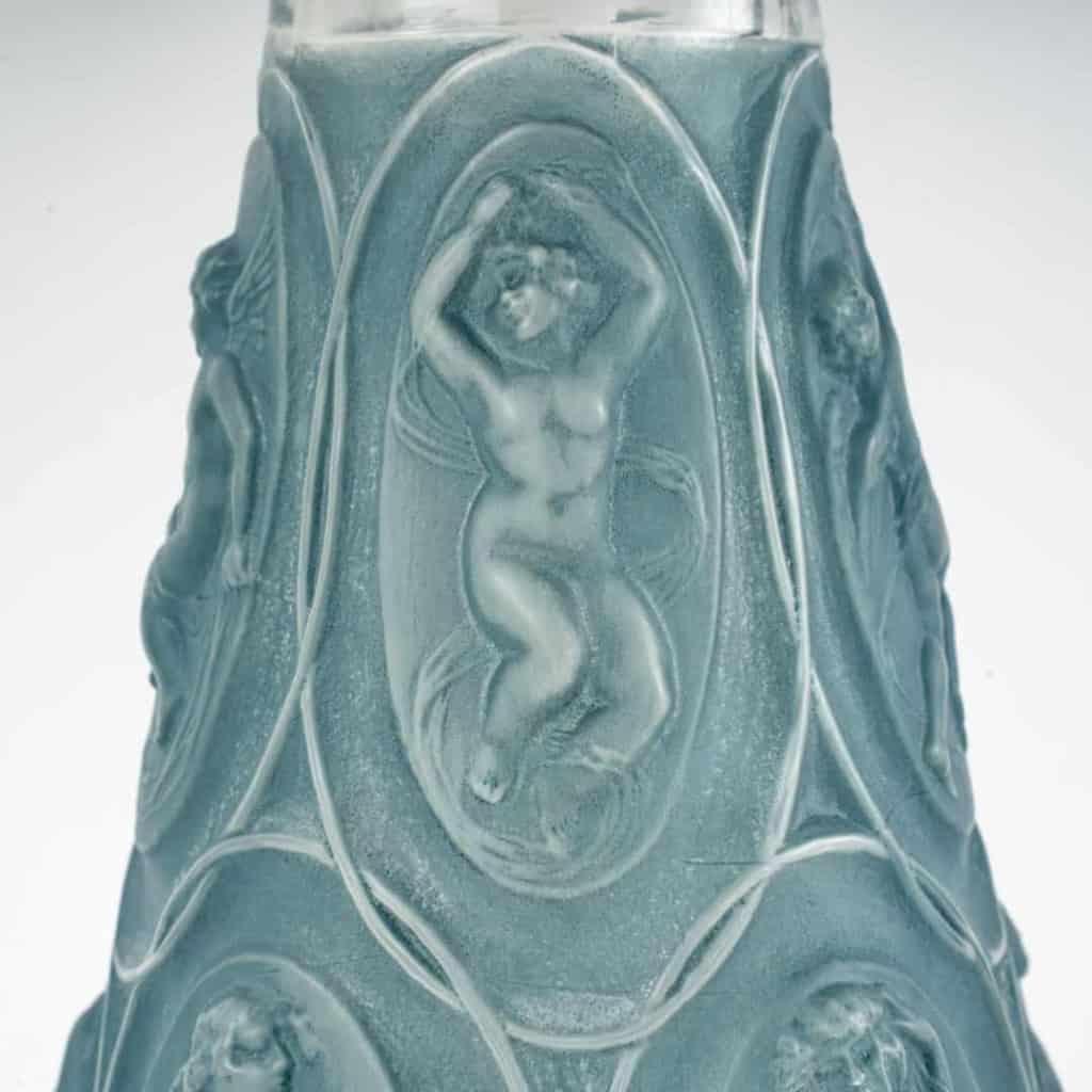 Vase « Camées » verre blanc patiné bleu | Biron Vase "Camées" verre blanc patiné bleu