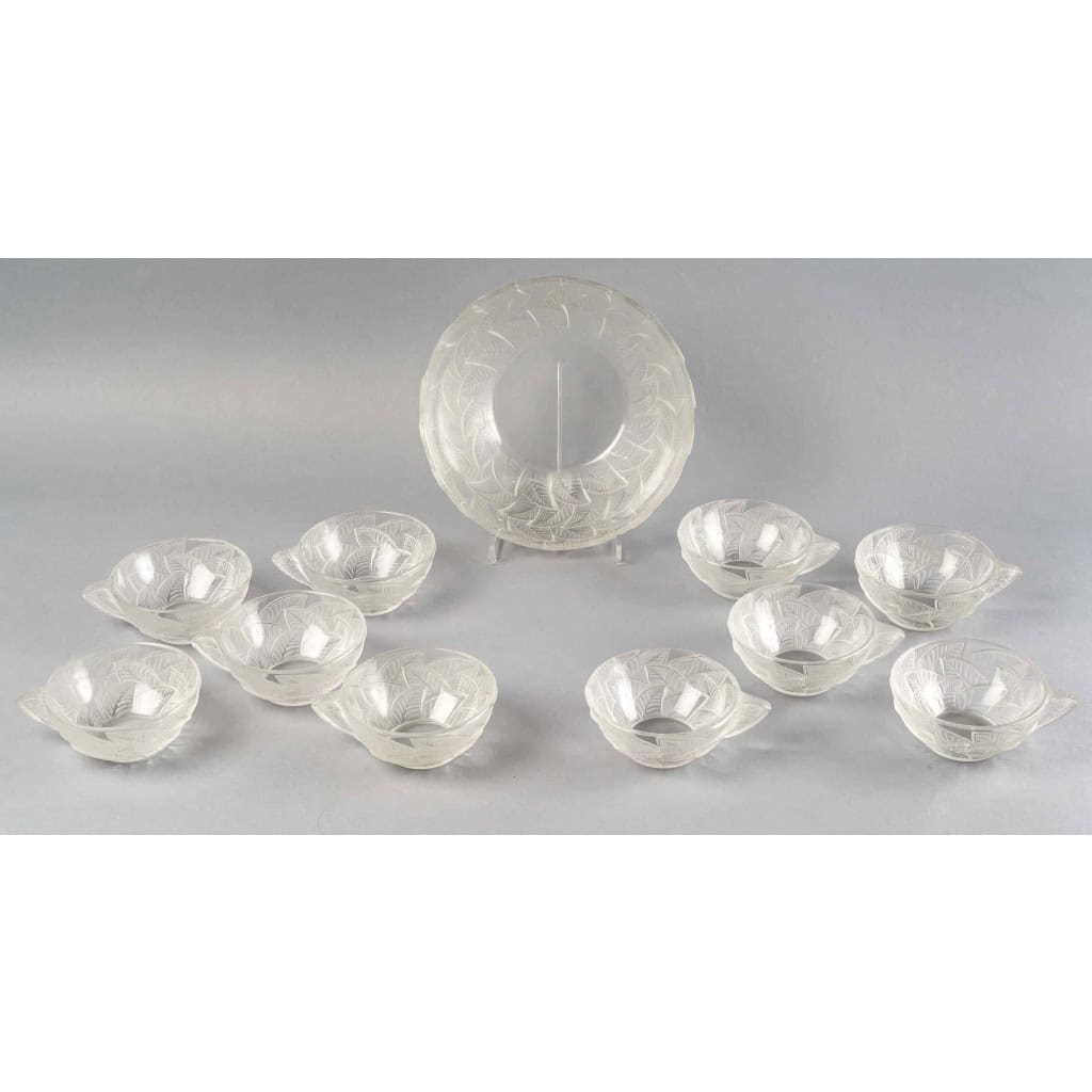 Service « Ormeaux » verre blanc de René LALIQUE – 11 Pièces | Biron Service "Ormeaux" verre blanc de René LALIQUE - 11 Pièces