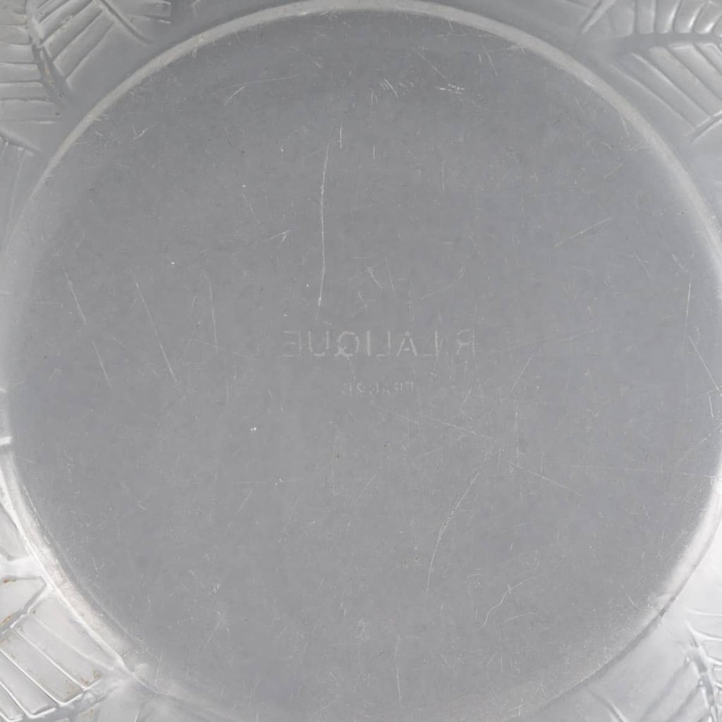Service « Ormeaux » verre blanc de René LALIQUE – 11 Pièces | Biron Service "Ormeaux" verre blanc de René LALIQUE - 11 Pièces