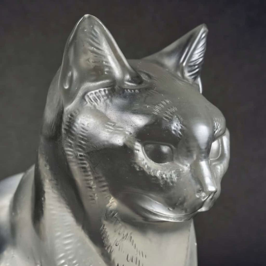 Statuette « Chat Assis » verre blanc de René LALIQUE | Biron Statuette "Chat Assis" verre blanc de René LALIQUE