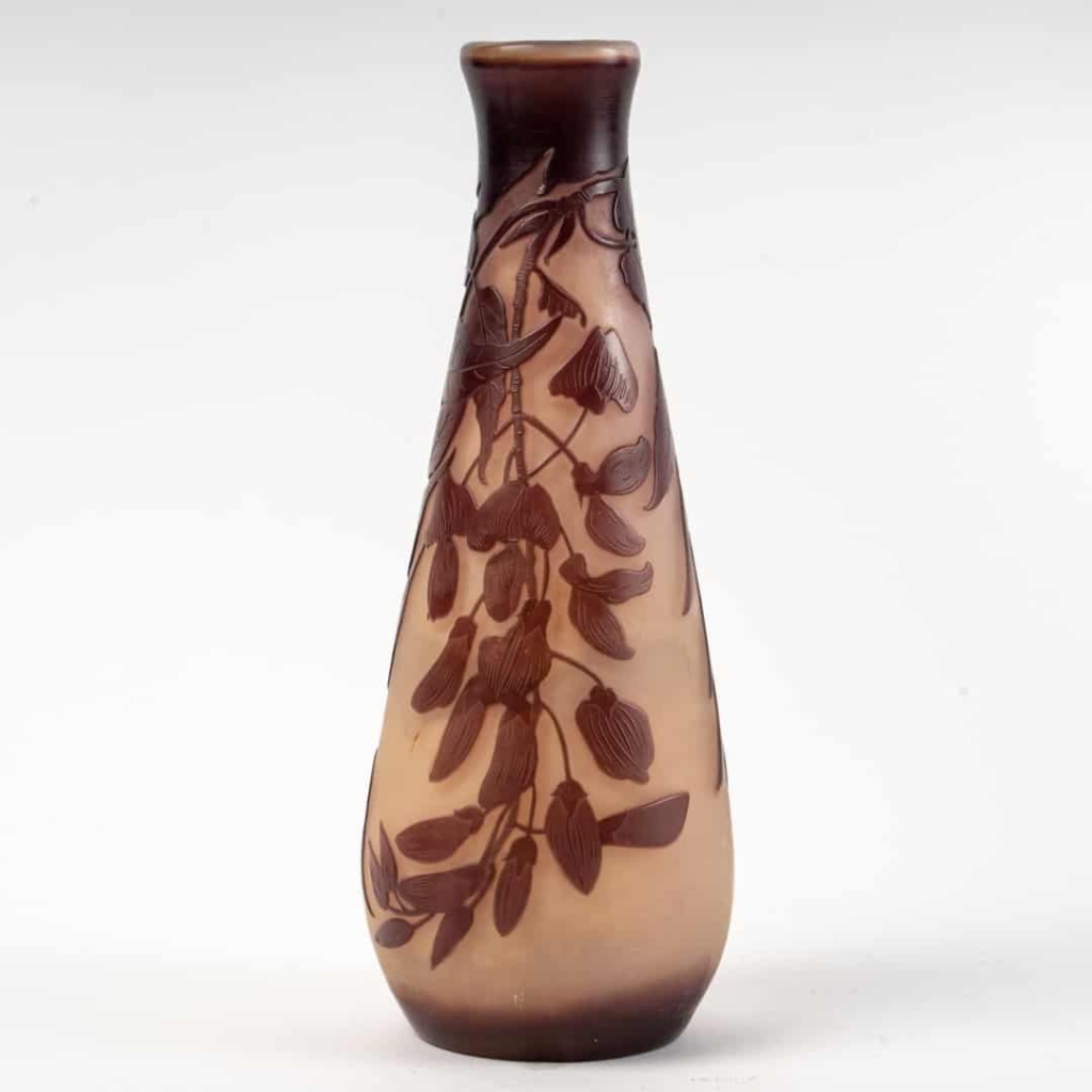 Vase « Glycines » verre multicouche dégagé l’acide rose et violet d’Emile Gallé | Biron |||||||