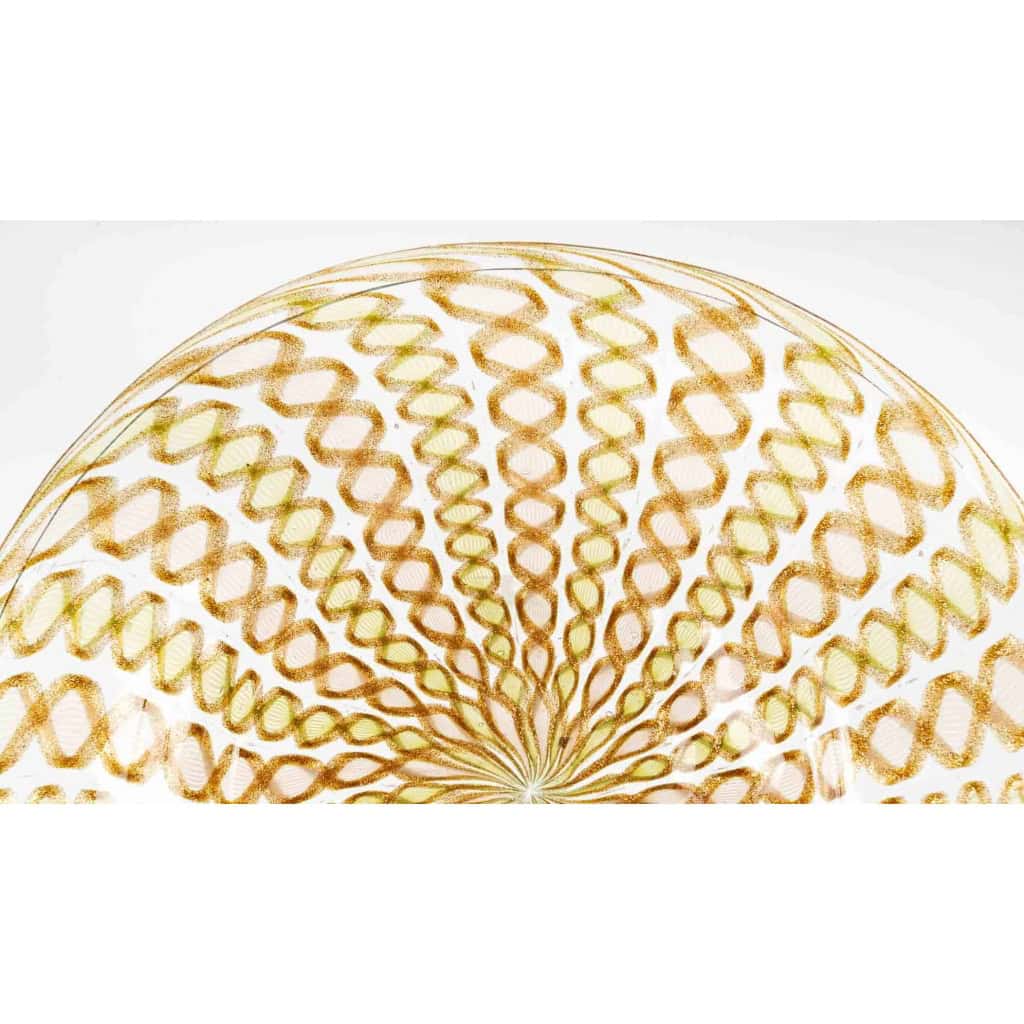 8 Assiettes à filigrannes, Versailles XIXème siècle