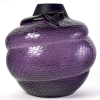 Vase « Serpent » en cristal violet de LALIQUE FRANCE d’après un dessin de René LALIQUE | Biron |||||||||