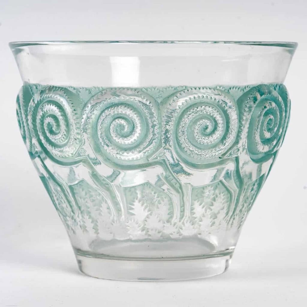 Vase « Rennes » verre blanc patiné turquoise de René LALIQUE | Biron Vase "Rennes" verre blanc patiné turquoise de René LALIQUE