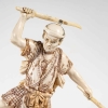 Sculpture japonaise en ivoire de Mammouth sur socle en bois, Fin XIXème siècle | Biron Sculpture japonaise en ivoire de Mammouth sur socle en bois, Fin XIXème siècle