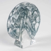 Cachet « Perruches » verre blanc patiné bleu de René LALIQUE | Biron Cachet "Perruches" verre blanc patiné bleu de René LALIQUE