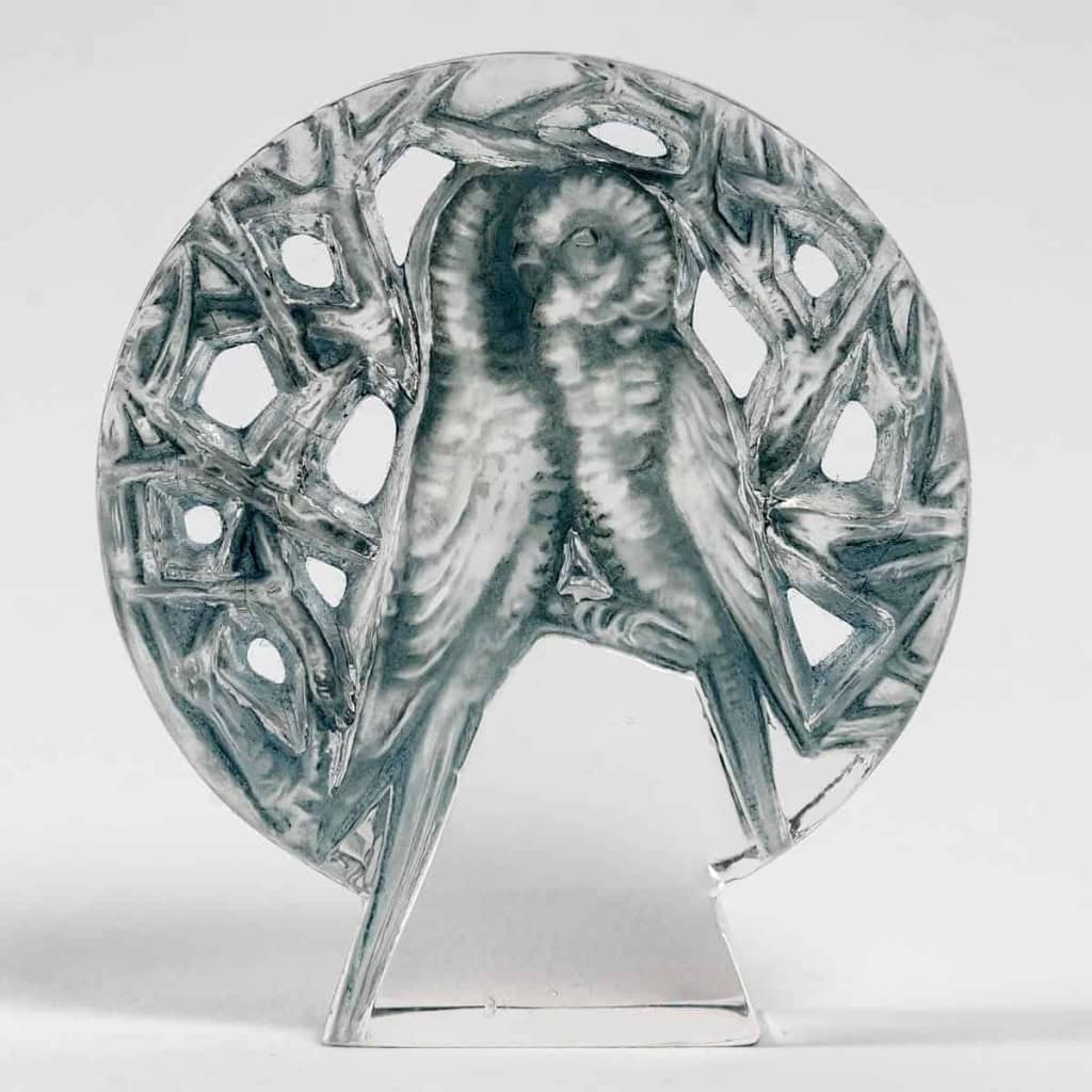 Cachet « Perruches » verre blanc patiné bleu de René LALIQUE | Biron Cachet "Perruches" verre blanc patiné bleu de René LALIQUE