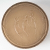 Boîte « Trois Figurines » en verre blanc patiné sépia de René LALIQUE pour D’Orsay | Biron Boîte "Trois Figurines" en verre blanc patiné sépia de René LALIQUE pour D'Orsay