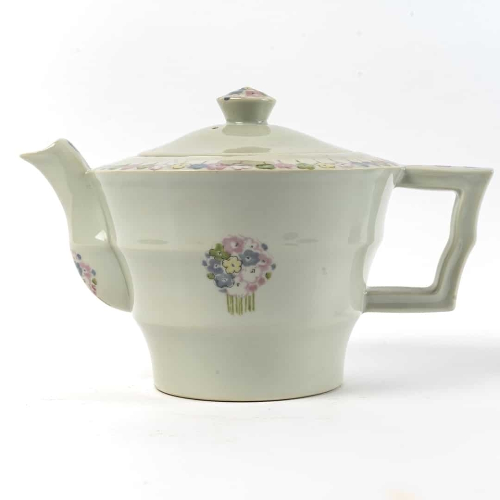 Service à Thé – Café « Fleurettes » porcelaine céladon de Suzanne LALIQUE pour Haviland | Biron Service à Thé - Café "Fleurettes" porcelaine céladon de Suzanne LALIQUE pour Haviland