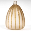 Vase « Mimosa » verre blanc patiné sépia de René LALIQUE | Biron Vase "Mimosa" verre blanc patiné sépia de René LALIQUE