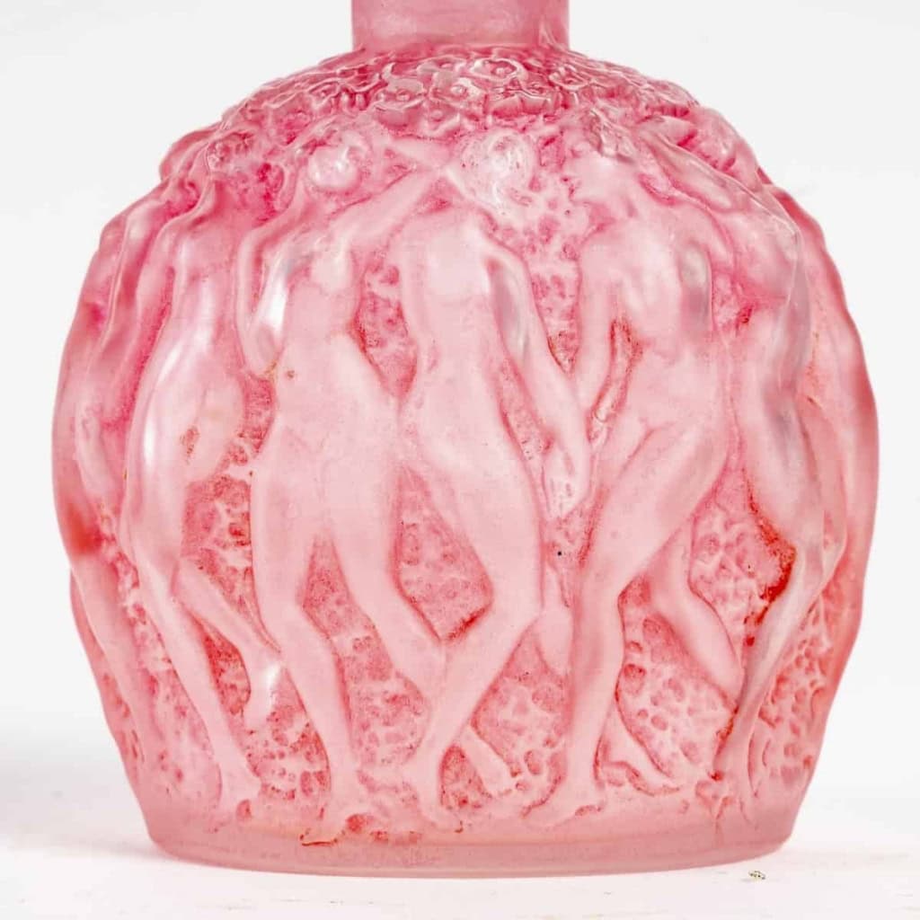 Flacon « Calendal » verre blanc patiné rose de René LALIQUE pour Molinard | Biron Flacon "Calendal" verre blanc patiné rose de René LALIQUE pour Molinard