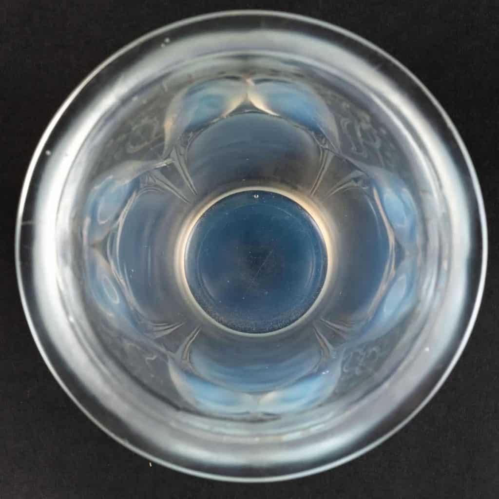 Vase « Ceylan » verre opalescent de René LALIQUE | Biron Vase "Ceylan" verre opalescent de René LALIQUE